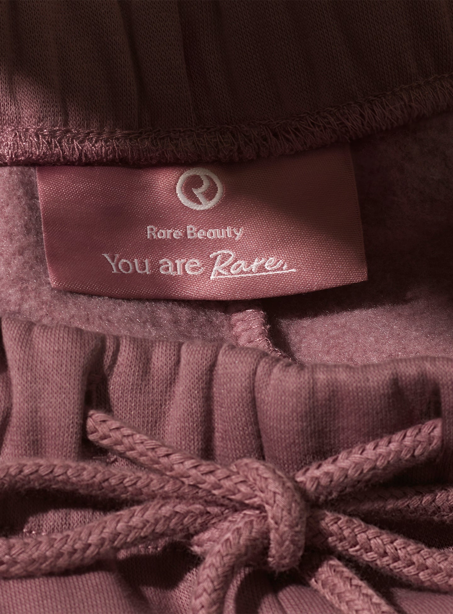 comfy-sweatpants-detail-1440x1952-1