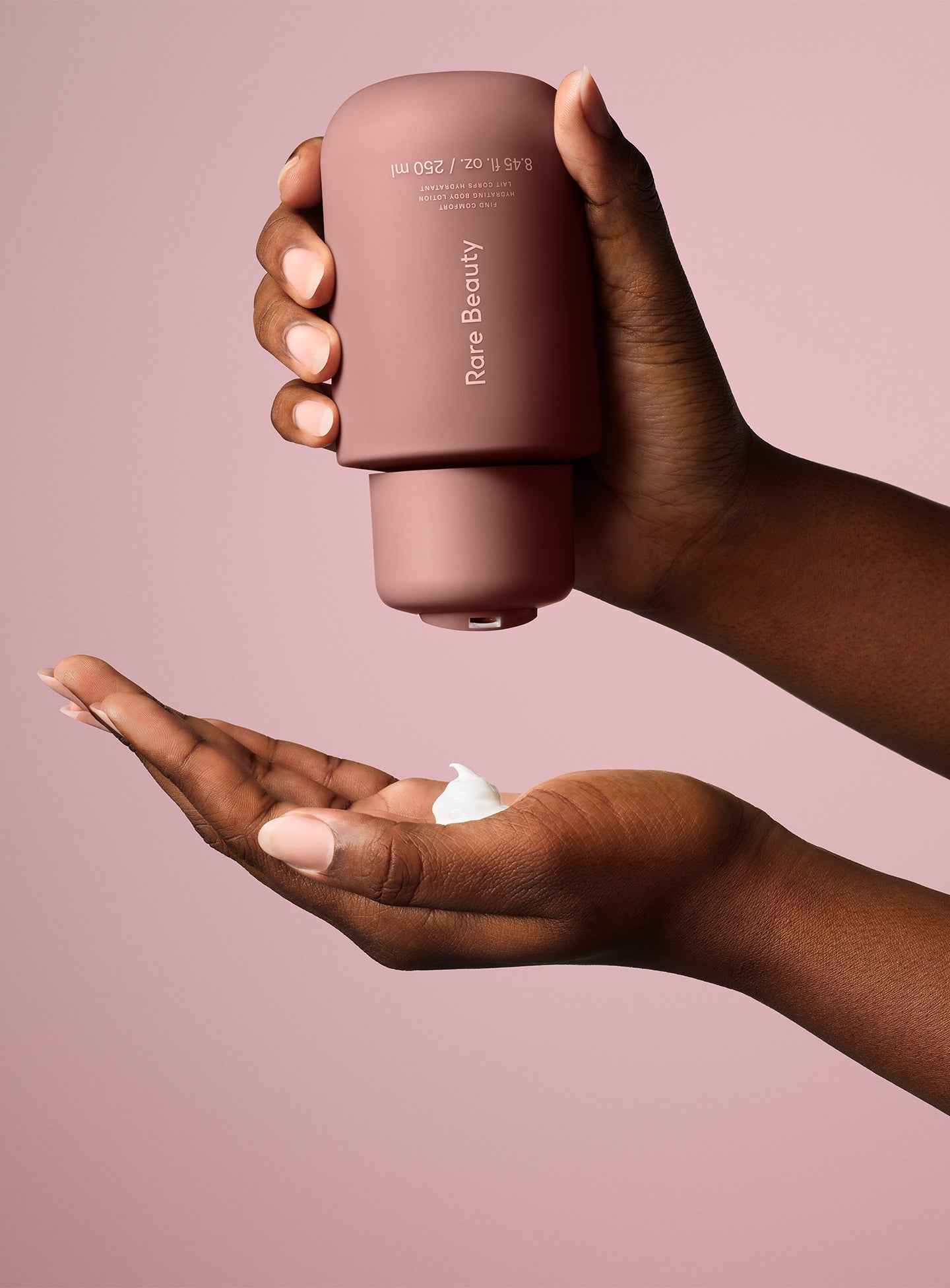 find-comfort-body-lotion-on-figure-02-1440x1952-2