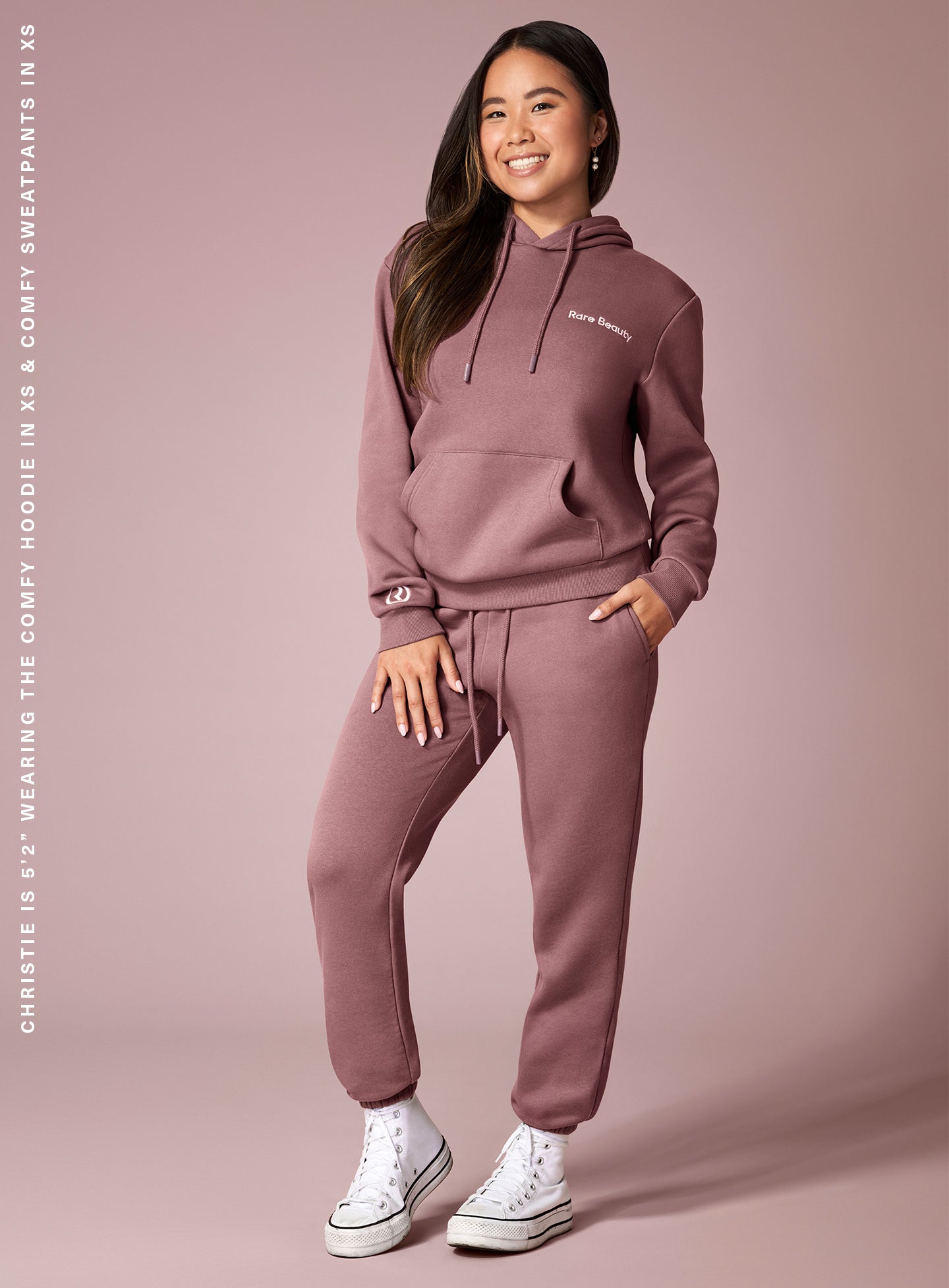 on-figure-comfy-sweatpants-christie-xs-1440x1952-2